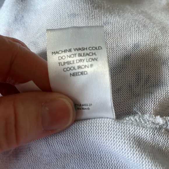 blue Laura Ashley pajamas - Picture 10 of 10